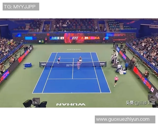 南京网球队的训练与比赛状态全景揭秘网球巨献带你深入了解他们的奋斗历程 南京网球队的训练与比赛状态全景揭秘网球巨献带你深入了解他们的奋斗历程