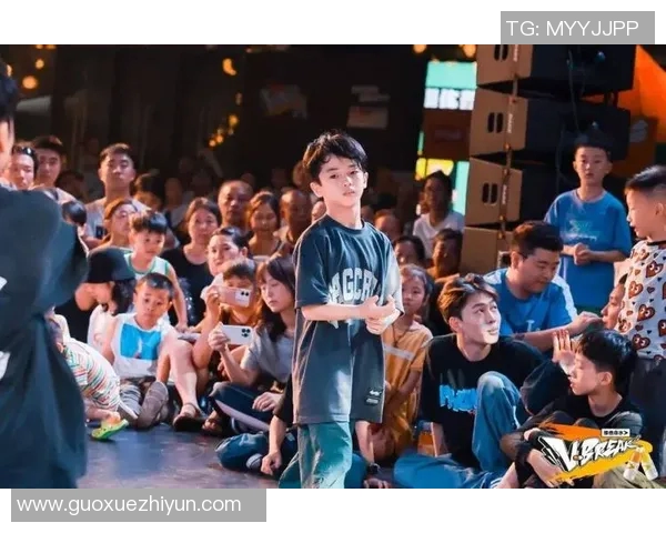 重庆街舞队的耐力挑战与激情碰撞街舞文化的魅力之旅 重庆街舞队的耐力挑战与激情碰撞街舞文化的魅力之旅