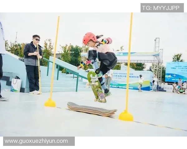 重庆飞盘队在世界滑板锦标赛中的转型与突破之路探秘 重庆飞盘队在世界滑板锦标赛中的转型与突破之路探秘