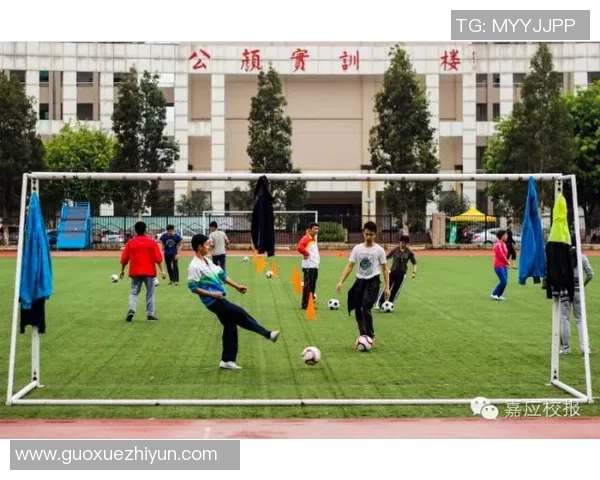 西安足球队如何通过比赛经验变革提升竞技水平与团队协作能力 西安足球队如何通过比赛经验变革提升竞技水平与团队协作能力